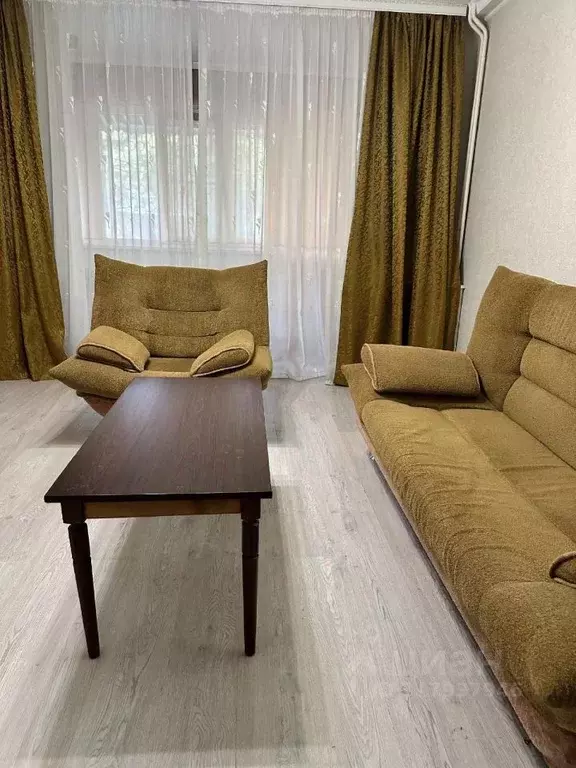 2-к кв. Краснодарский край, Сочи ул. Макаренко, 13к2 (60.0 м) - Фото 0