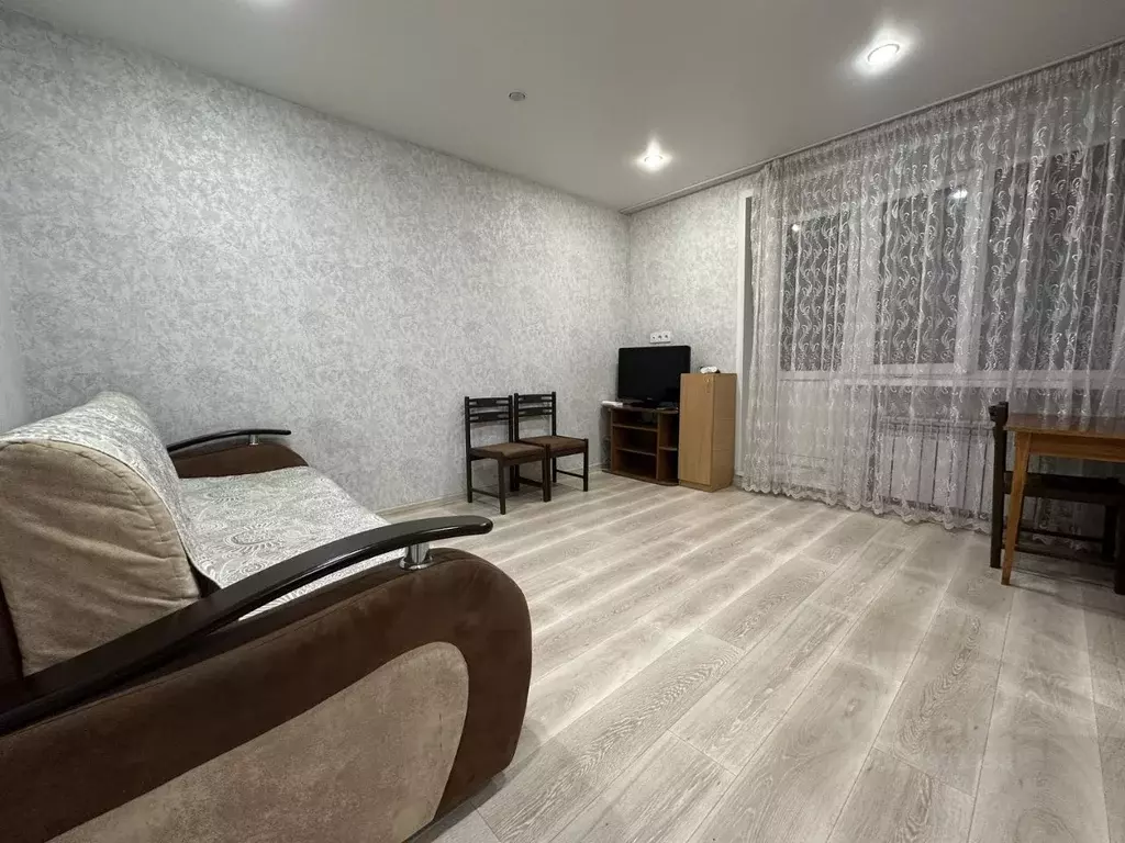 1-к кв. Татарстан, Казань ул. Челюскина, 66 (32.0 м) - Фото 0