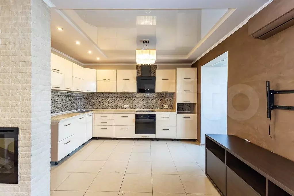 3-к. квартира, 80 м, 4/9 эт. - Фото 0