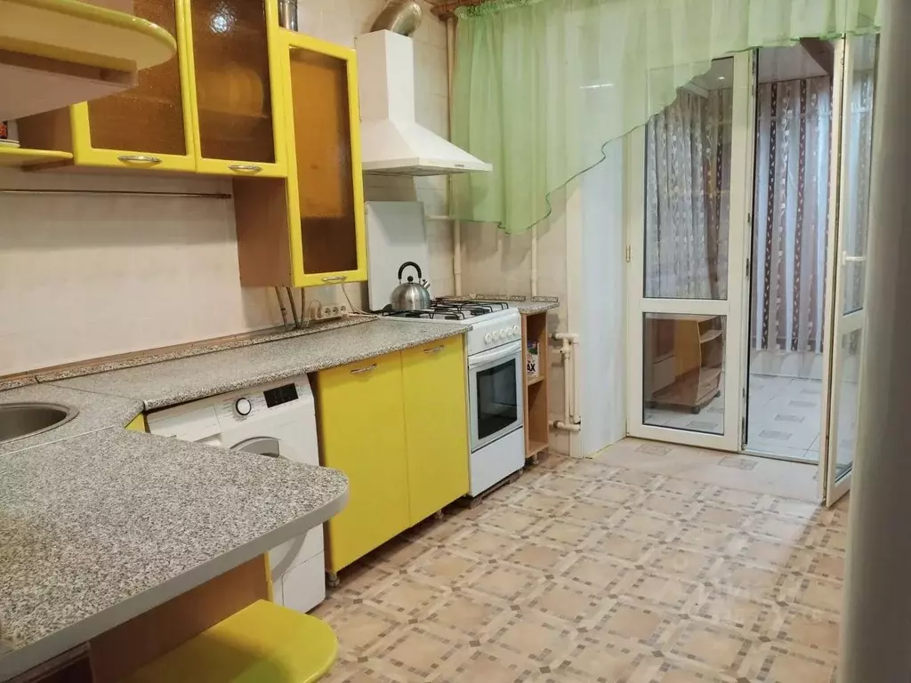 3-к кв. Ростовская область, Батайск ул. Энгельса, 412А (65.0 м) - Фото 1