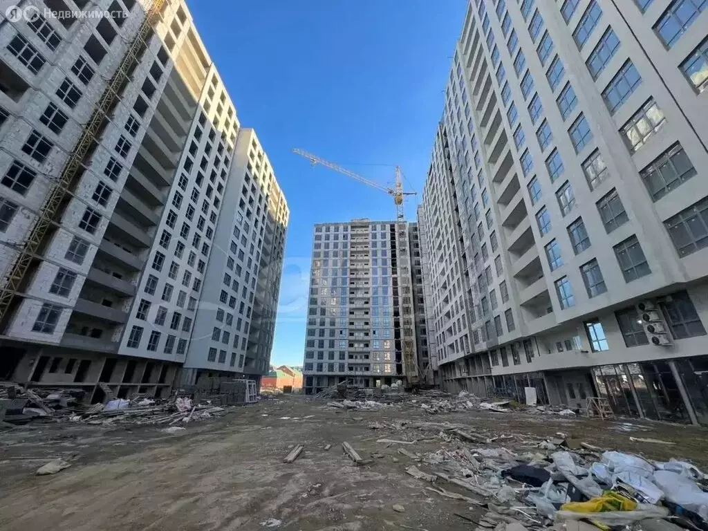 1-комнатная квартира: Махачкала, улица Перова, 13Б (50 м) - Фото 1