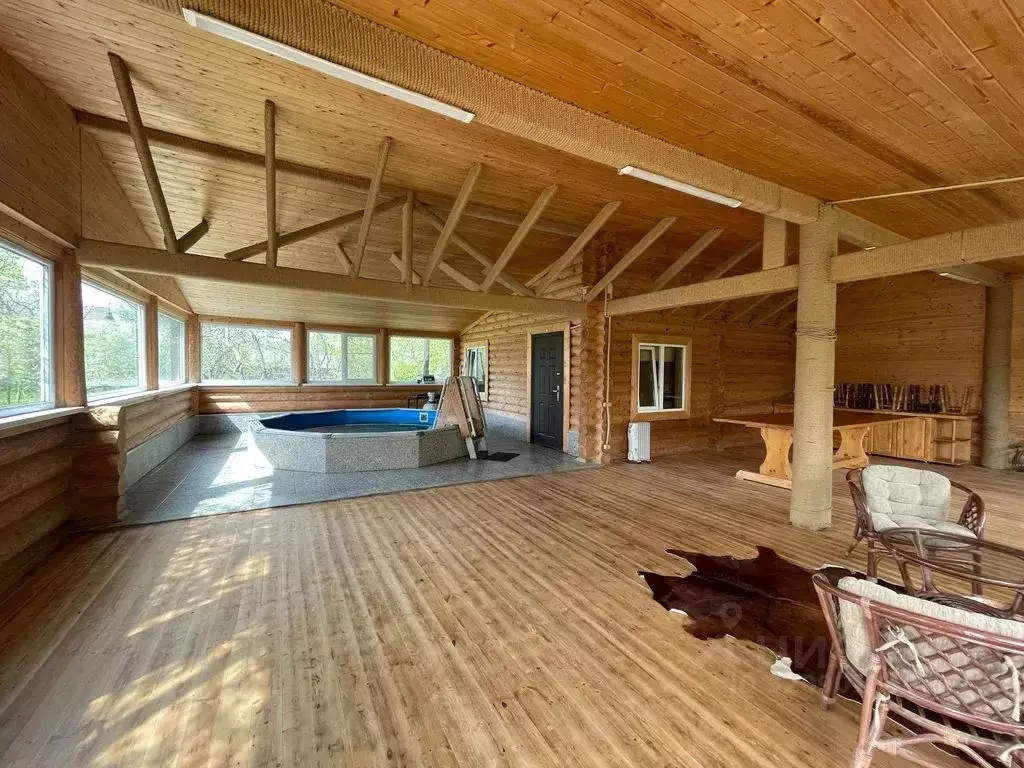 Дом в Ленинградская область, Любань Тосненский район, Ленинградское ... - Фото 1