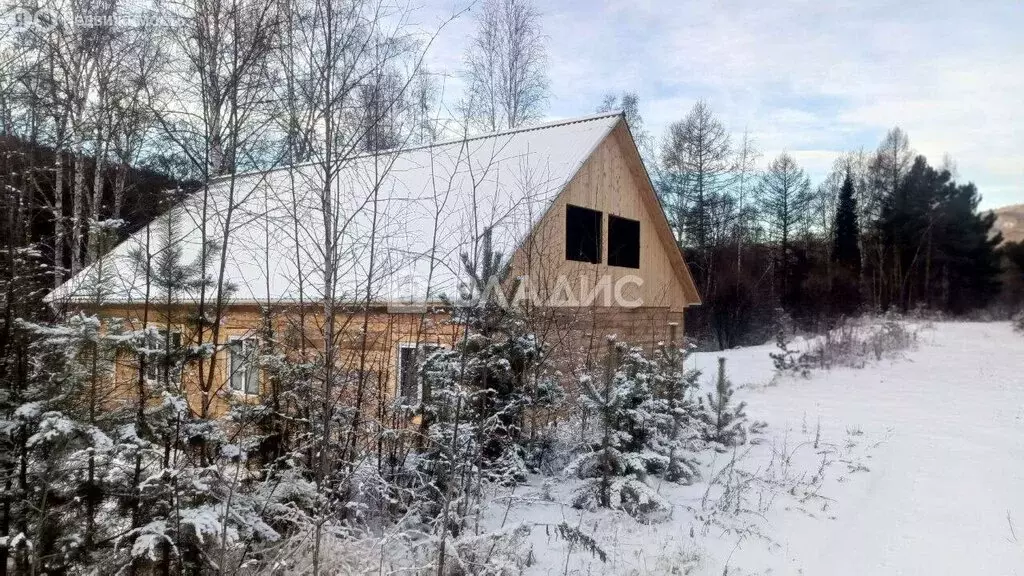 Дом в Баргузинский район, село Максимиха (148.1 м) - Фото 1