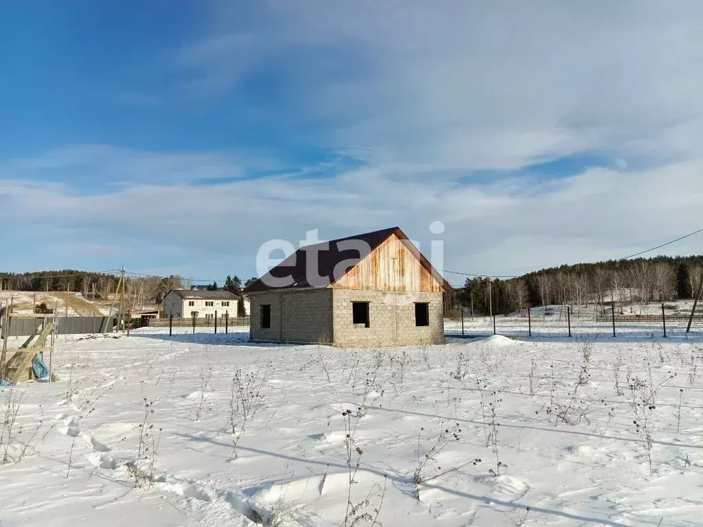 Дом в Красноярский край, Емельяново городское поселение, д. Крутая  ... - Фото 1