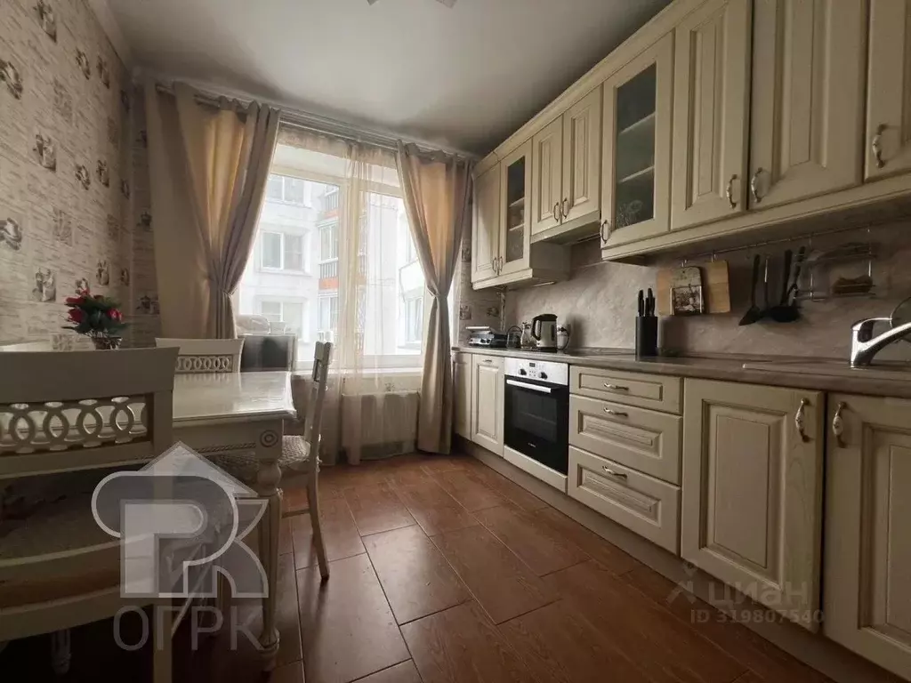 2-к кв. Московская область, Дзержинский Угрешская ул., 32 (73.1 м) - Фото 0