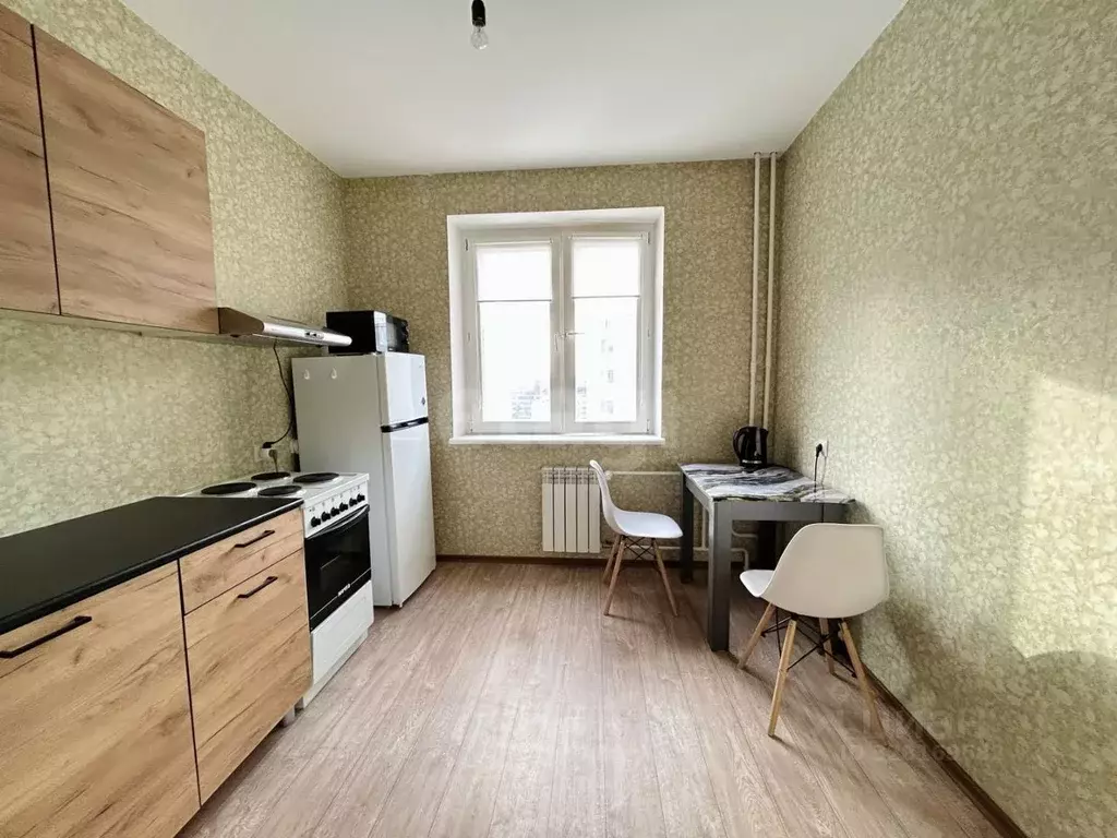 2-к кв. Тюменская область, Тобольск 10-й мкр, 3Г (56.6 м) - Фото 2