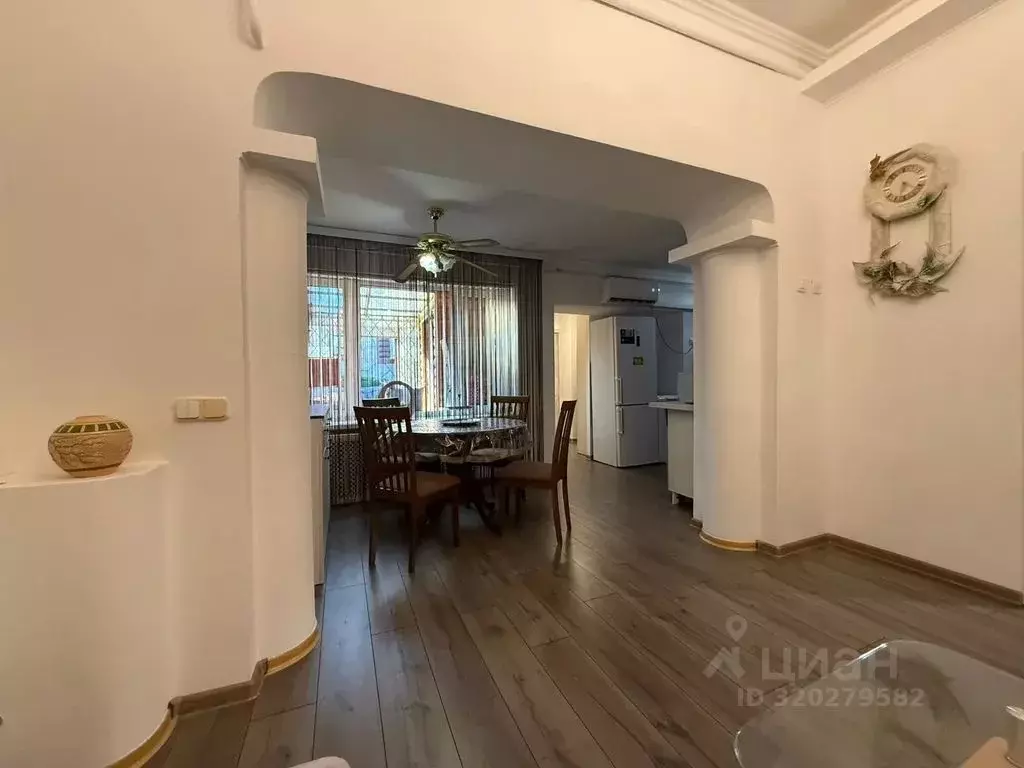 Дом в Краснодарский край, Анапа ул. Самбурова, 59 (60 м) - Фото 1