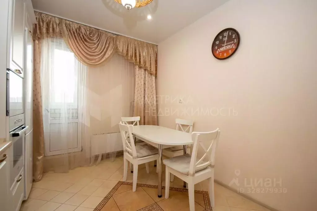 3-к кв. Тюменская область, Тюмень Заречный проезд, 37к1 (82.7 м) - Фото 1