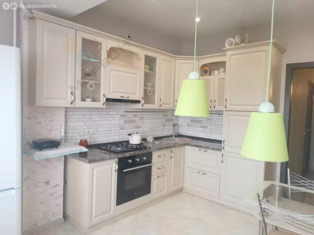 1-комнатная квартира: посёлок городского типа Яблоновский, улица ... - Фото 1