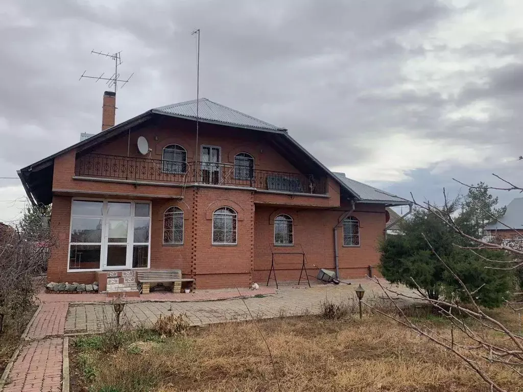 Дом в Самарская область, Нефтегорский район, с. Утевка Чапаевская ул., ... - Фото 2