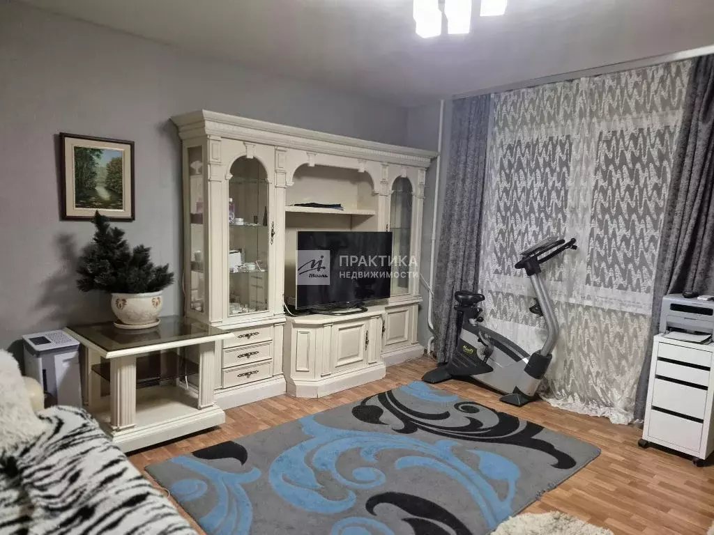 Продается 2-комнатная квартира - Фото 2