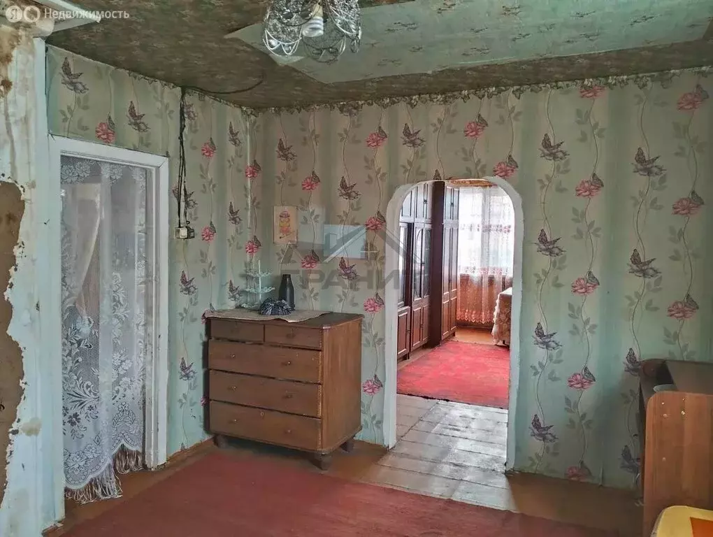 Дом в Новгородская область, рабочий посёлок Крестцы, улица Инициаторов ... - Фото 2