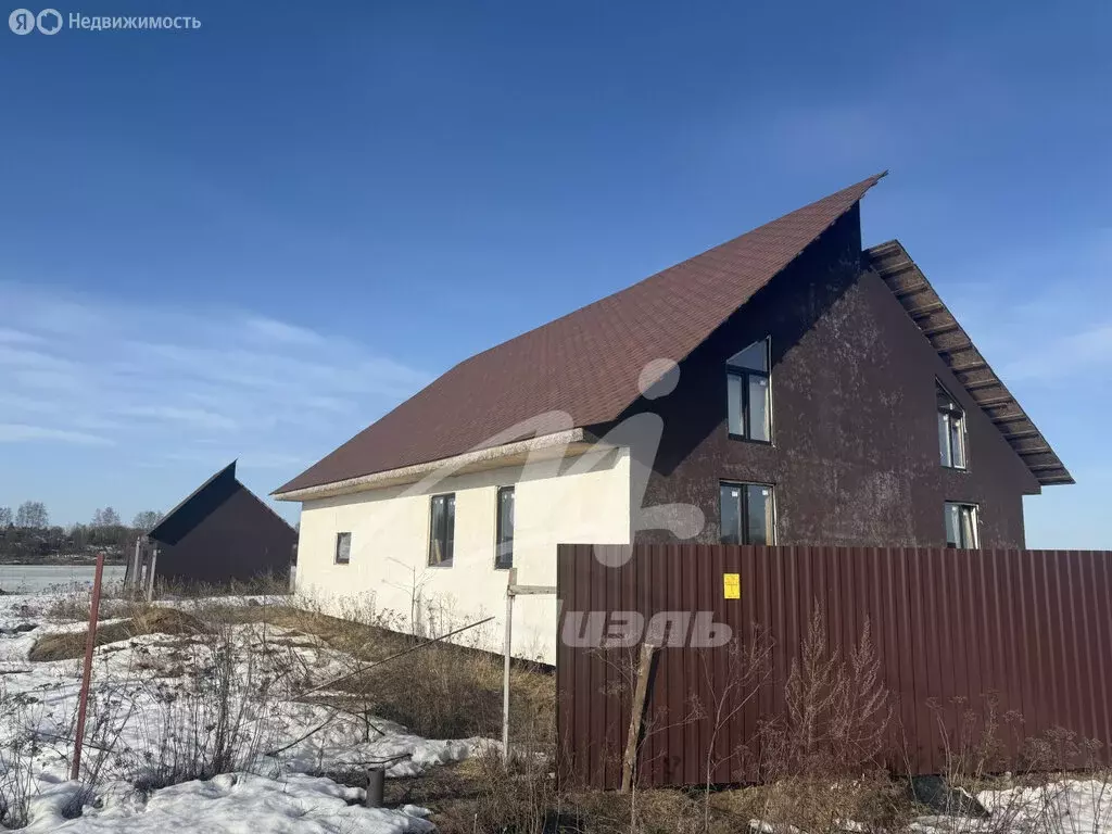 Дом в Смоленская область, Гагаринский муниципальный округ, деревня ... - Фото 1