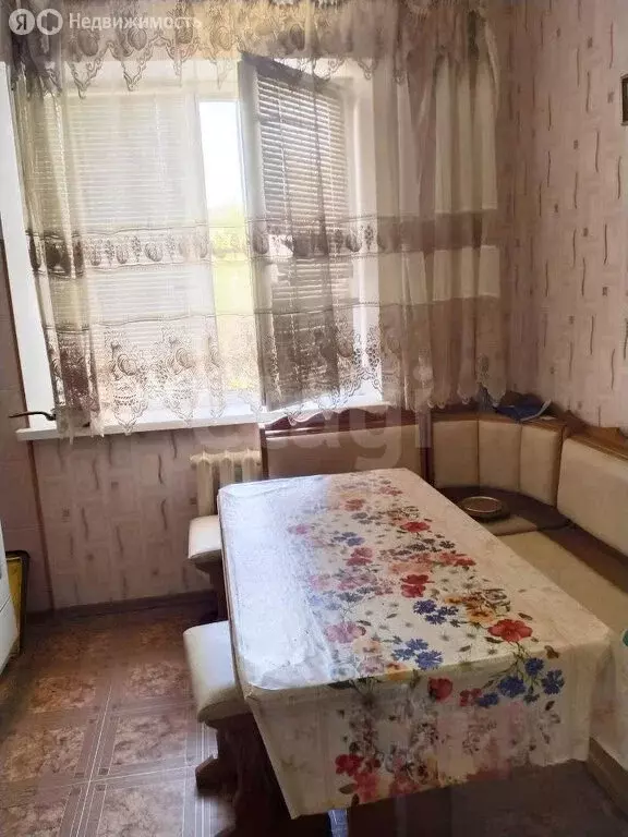 3-комнатная квартира: Новороссийск, Волгоградская улица, 28 (63.4 м) - Фото 1