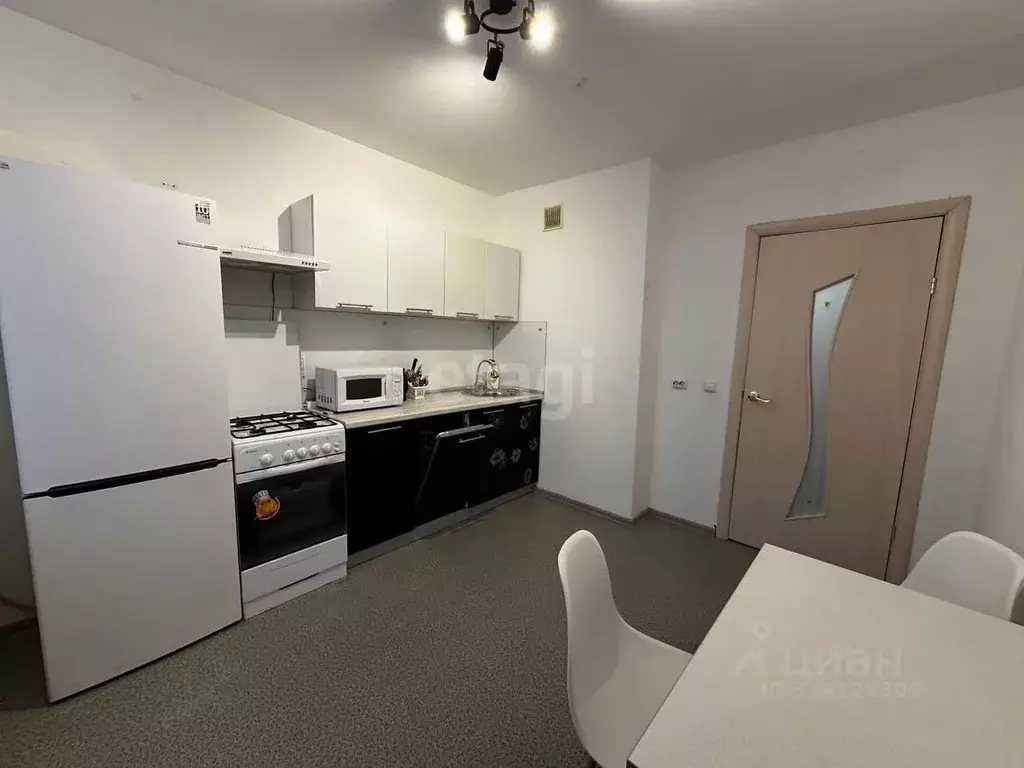 2-к кв. Вологодская область, Череповец Октябрьский просп., 57А (52.9 ... - Фото 2