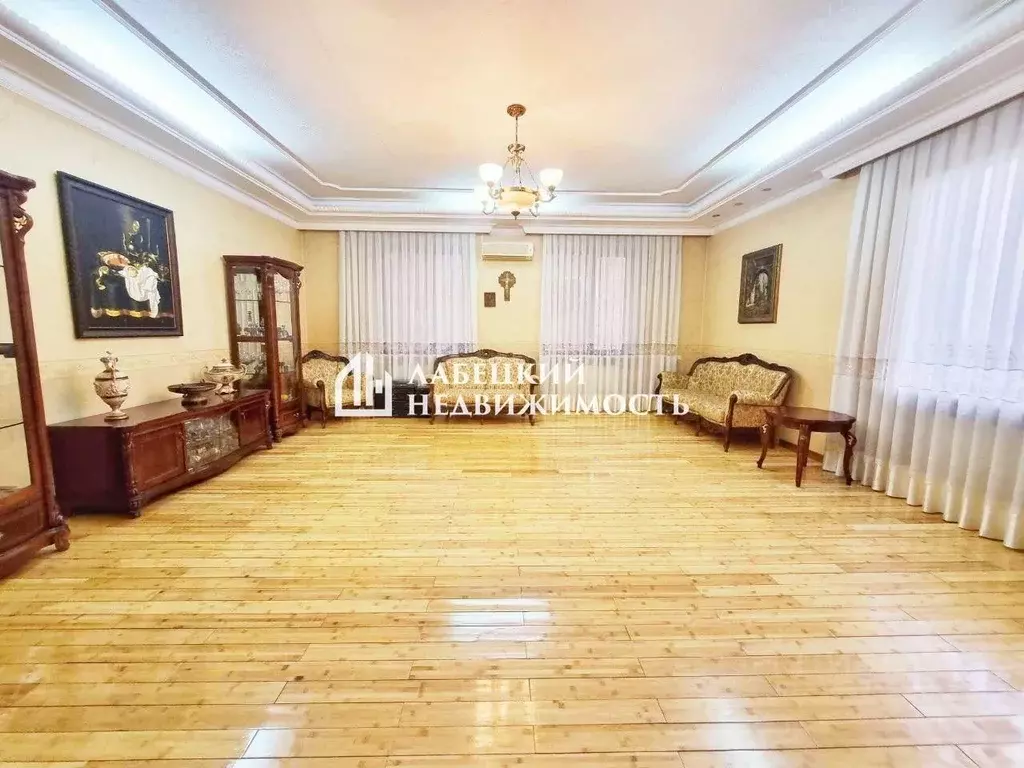 Дом в Краснодарский край, Краснодар ул. Имени Тургенева (393 м) - Фото 1