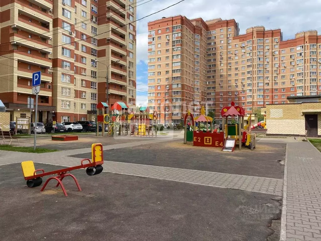 2-к кв. Московская область, Домодедово Западный мкр, ул. Лунная, 25к3 ... - Фото 0