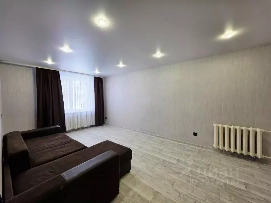 1-к кв. Пермский край, Александровск Яйва пгт, ул. 8 Марта, 1 (34.5 м) - Фото 1