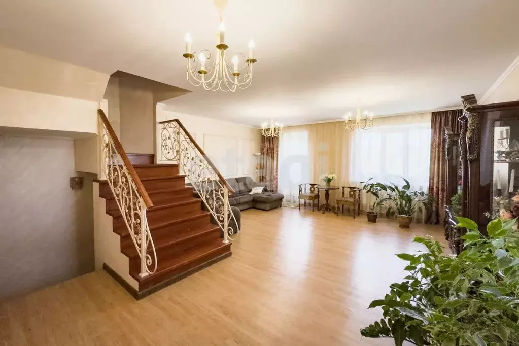 Таунхаус в Костромская область, Кострома Высотная ул., 11 (262 м) - Фото 1