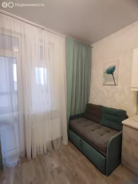 1-комнатная квартира: село Мирное, улица Крымской Весны, 4к1А (36 м) - Фото 1