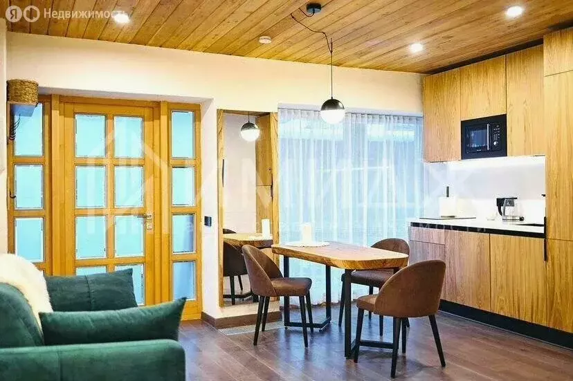 4-комнатная квартира: посёлок городского типа Красная Поляна, ... - Фото 1