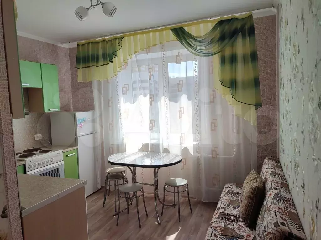 1-к. квартира, 38 м, 7/10 эт. - Фото 0