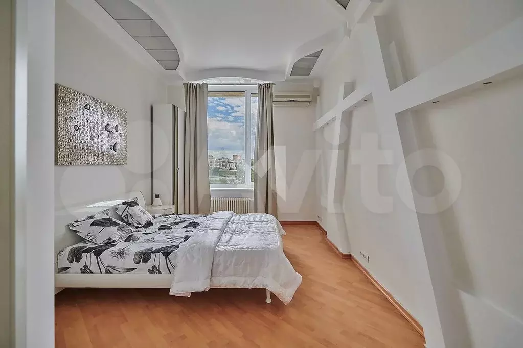 3-к. квартира, 130 м, 7/14 эт. - Фото 0