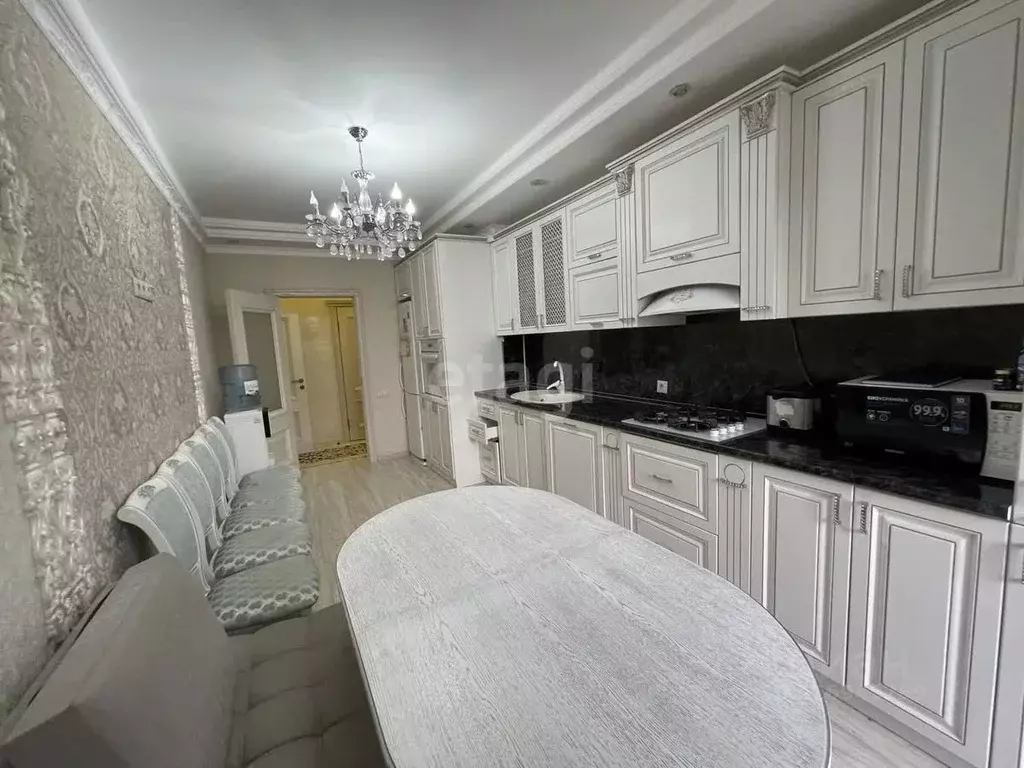 2-к кв. Карачаево-Черкесия, Черкесск ул. Панфилова, 44 (85.9 м) - Фото 0