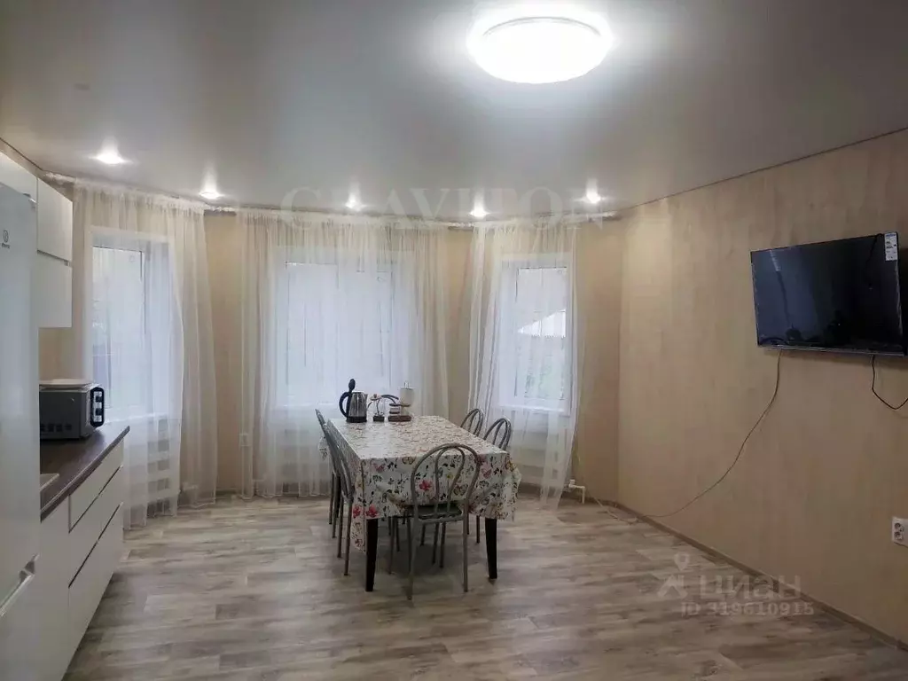 Дом в Алтай, Майминский район, пос. Дубровка Сибирская ул. (65 м) - Фото 0