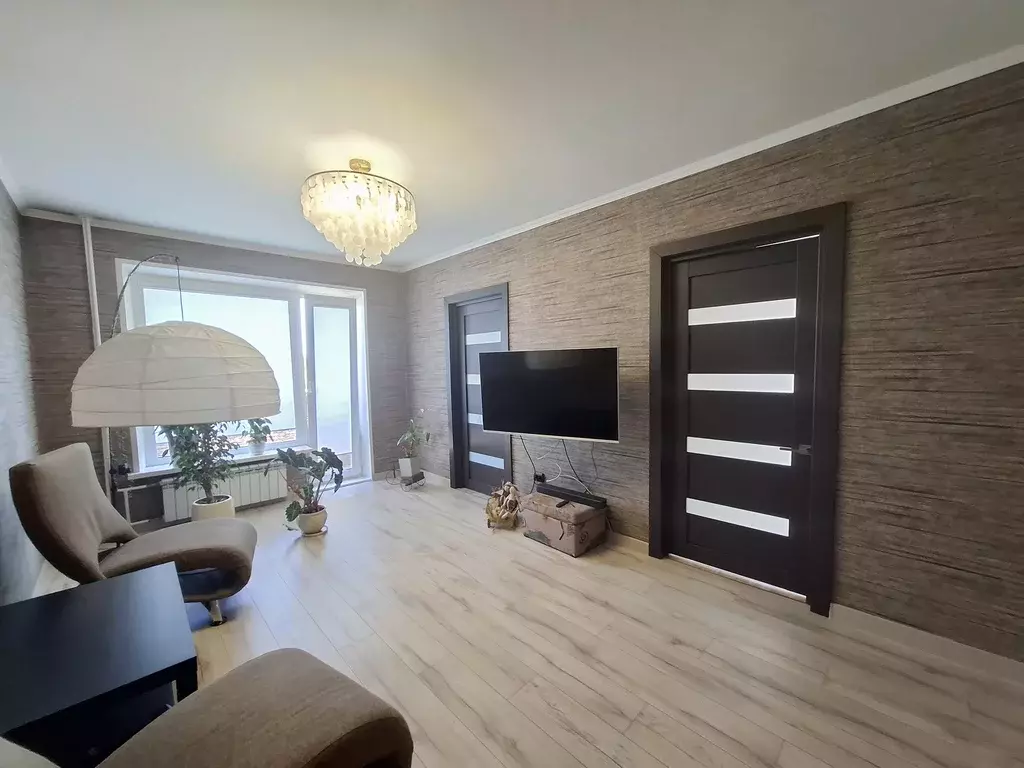 Продаётся 4-к квартира, 60.2 м - Фото 1