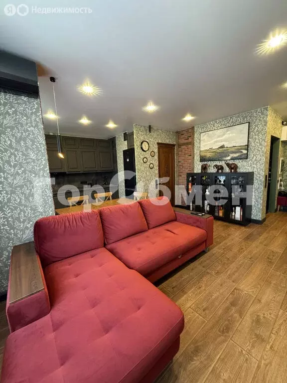 3-комнатная квартира: посёлок городского типа Мирный, Крымская улица, ... - Фото 2