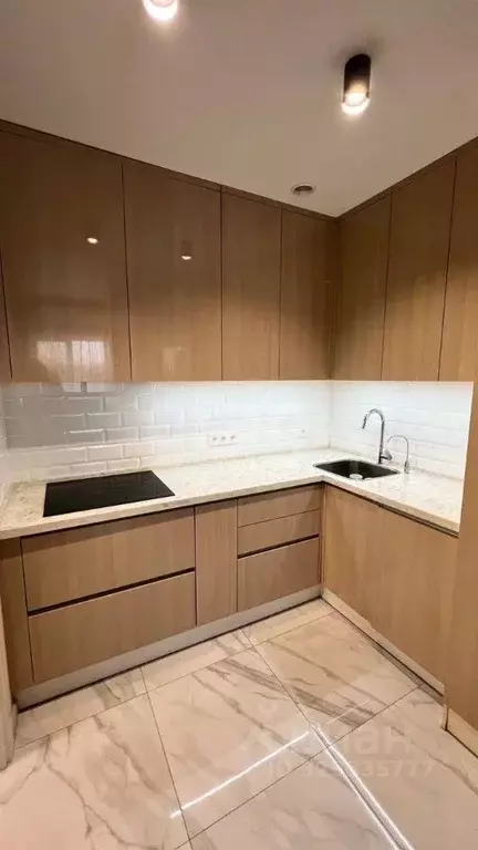 3-к кв. Тюменская область, Тюмень ул. Мельникайте, 144А (80.0 м) - Фото 2