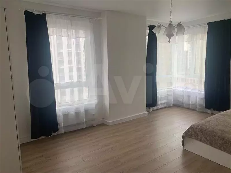 3-к. квартира, 90 м, 6/32 эт. - Фото 0