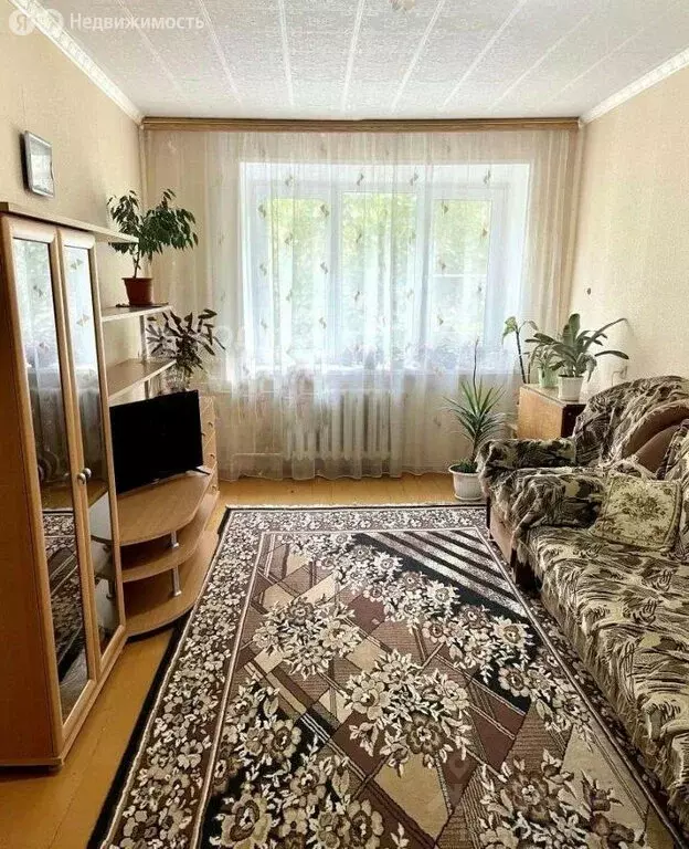 3-комнатная квартира: Чебоксары, улица Энтузиастов, 9 (60 м) - Фото 1