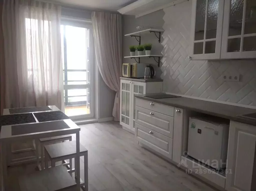 1-к кв. Удмуртия, Ижевск Районная ул., 57к1с1 (35.0 м) - Фото 1