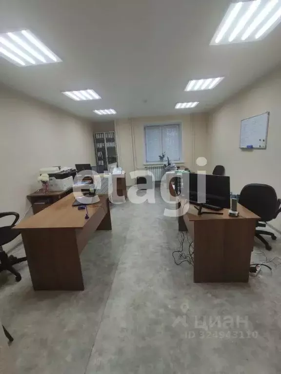 Офис в Красноярский край, Красноярск ул. Шахтеров, 8 (90 м) - Фото 1