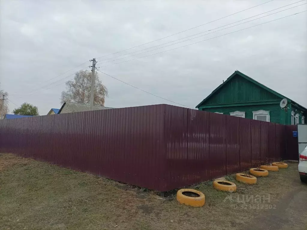 Дом в Саратовская область, Петровский район, Пригородное муниципальное ... - Фото 2