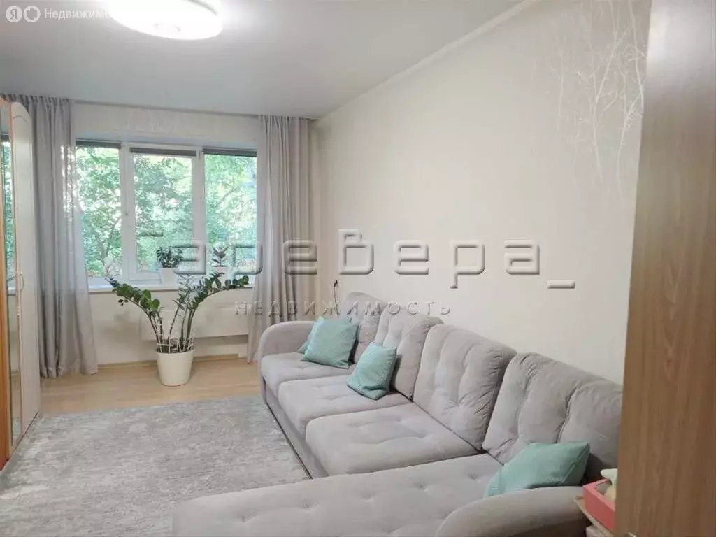 3-комнатная квартира: Красноярск, улица Щорса, 89 (62 м) - Фото 0