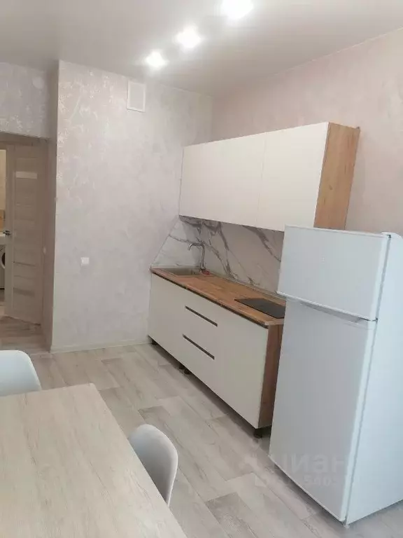 1-к кв. Новосибирская область, Новосибирск ул. Ясный Берег, 16 (60.4 ... - Фото 0