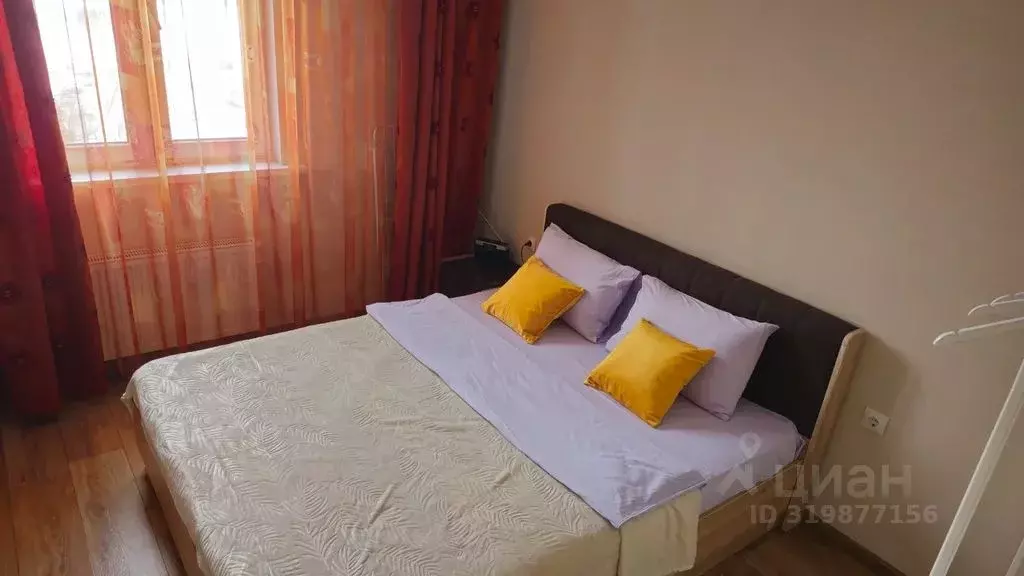 2-к кв. Тюменская область, Тюмень ул. Парада Победы, 11 (46.0 м) - Фото 1