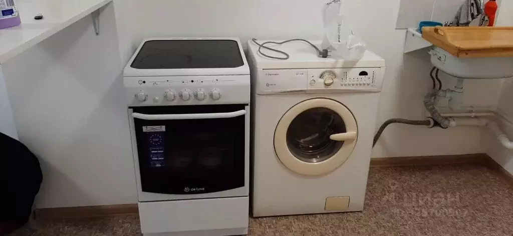 2-к кв. Красноярский край, Красноярск ул. Лесников, 25 (30.0 м) - Фото 2