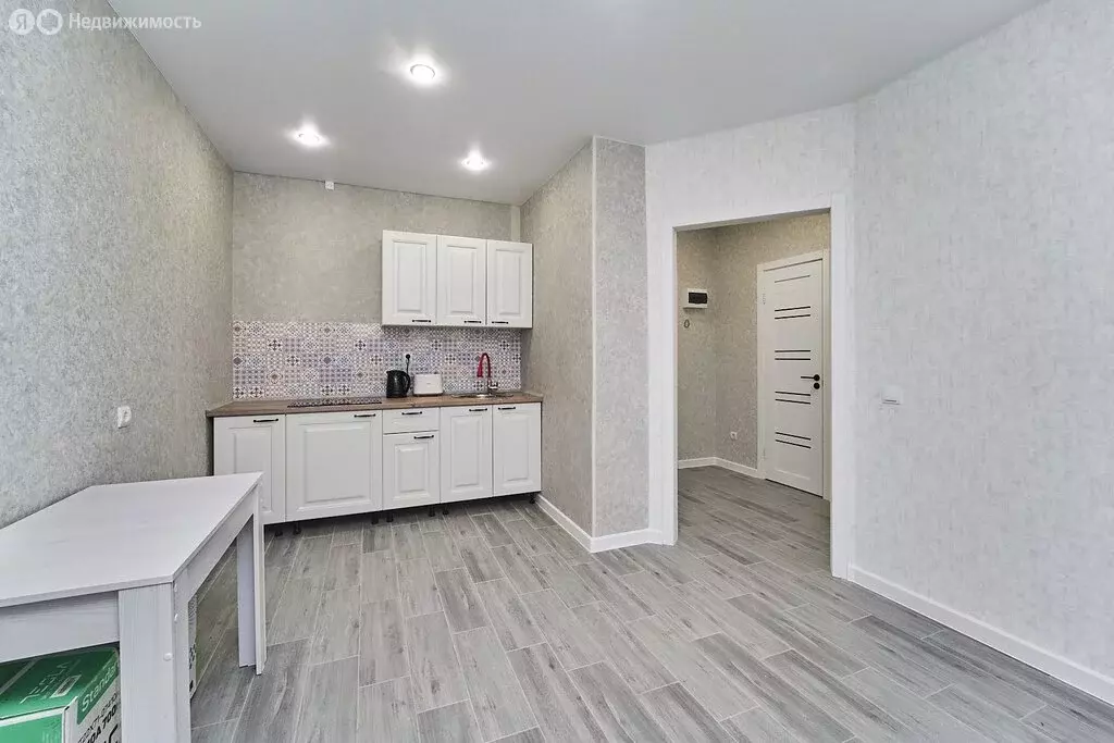 1-комнатная квартира: Краснодар, улица Красных Партизан, 1/4к16 (35 м) - Фото 1