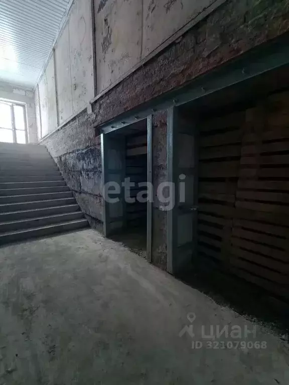 Помещение свободного назначения в Челябинская область, Миасс просп. ... - Фото 1