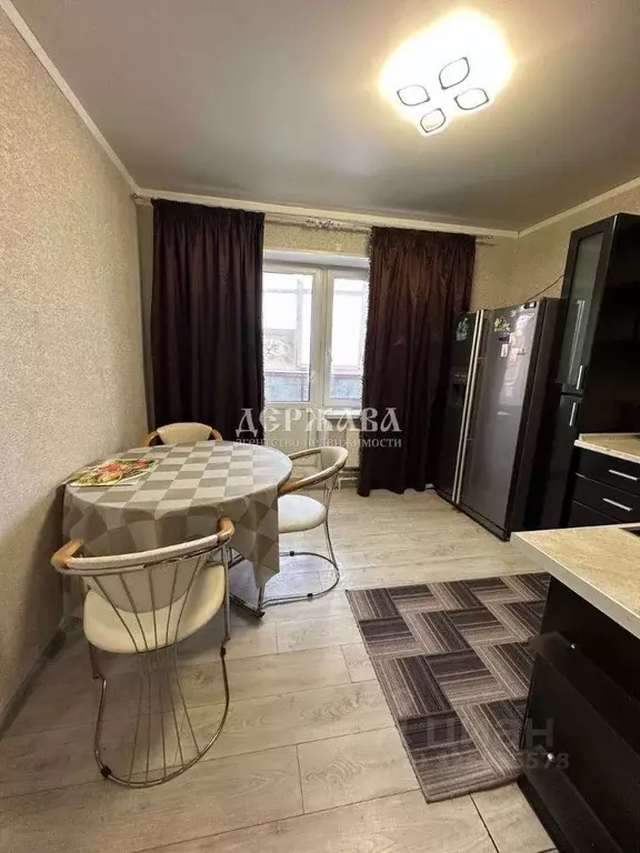 2-к кв. Белгородская область, Старый Оскол Дубрава мкр, 1 кв-л, 21 ... - Фото 2