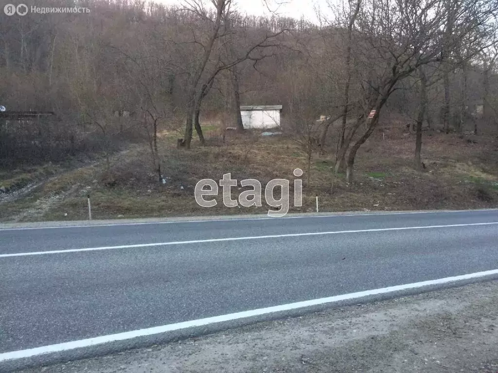 Участок в посёлок городского типа Новомихайловский, 1-й микрорайон ... - Фото 1