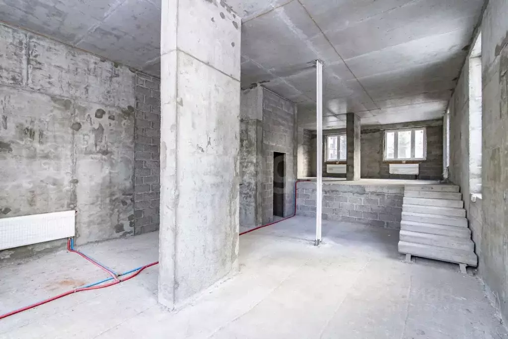 Торговая площадь в Тюменская область, Тюмень ул. Республики, 204к7 (90 ... - Фото 1