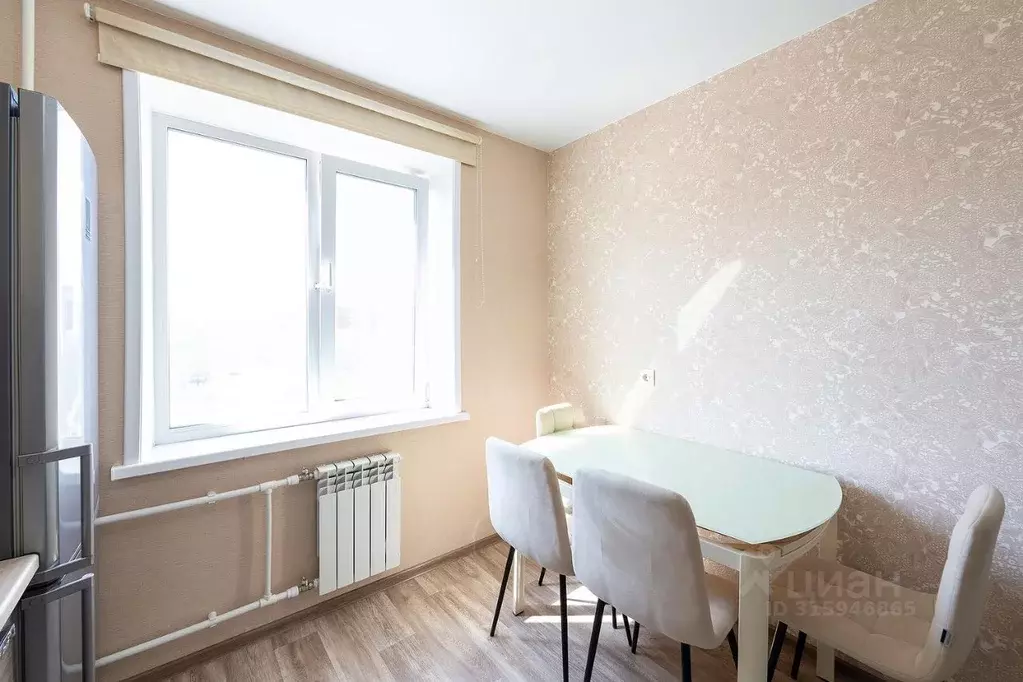 1-к кв. Хабаровский край, Хабаровск Трехгорная ул., 62 (40.4 м) - Фото 1