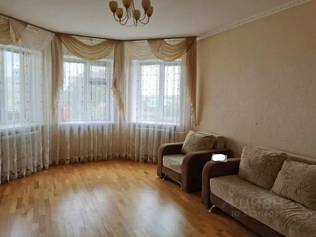2-к кв. Татарстан, Казань ул. Столярова, 15А (70.0 м) - Фото 1