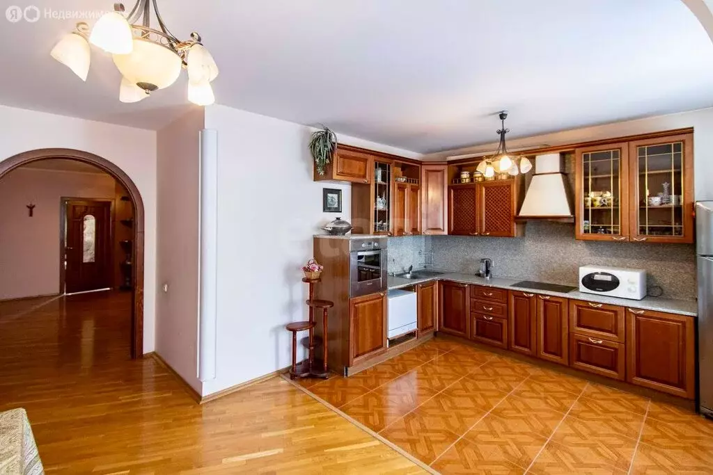 3-комнатная квартира: Тюмень, улица Республики, 86к1 (153.3 м) - Фото 2