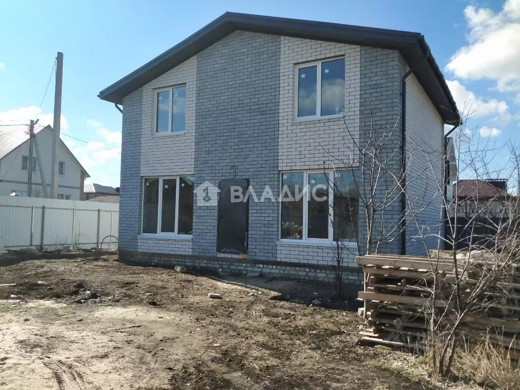 Дом в Воронежская область, с. Новая Усмань ул. Грибная (125 м) - Фото 1